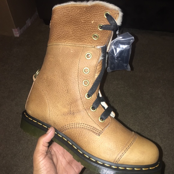 Dr Marten Tan Grizzly Boots - Picture 2 of 8